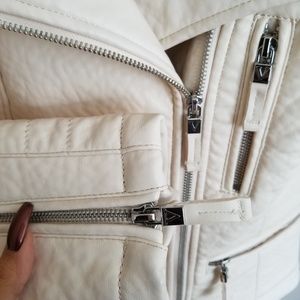 Vince Camuto Jackets & Coats - ❌BIG SALE❌NEW VINCE CAMUTO FAUX LEATHER JACKET Vince Camuto Jackets & Coats - ❌BIG SALE❌NEW VINCE CAMUTO FAUX LEATHER JACKET